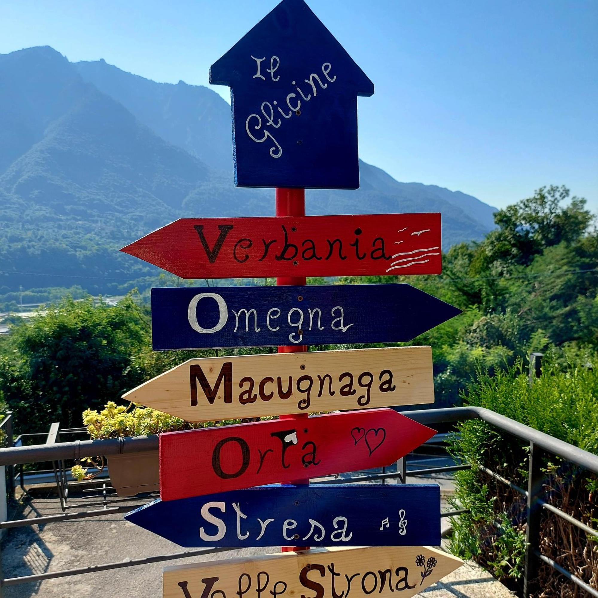 Casa Vacanza Il Glicine Casale Corte Cerro Exterior foto
